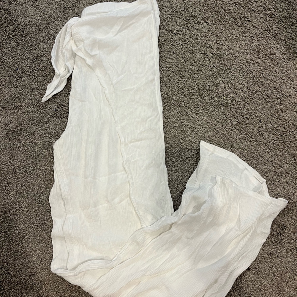 White linen pants
